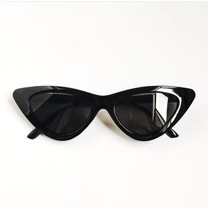 Black Cat-eye Sunglasses